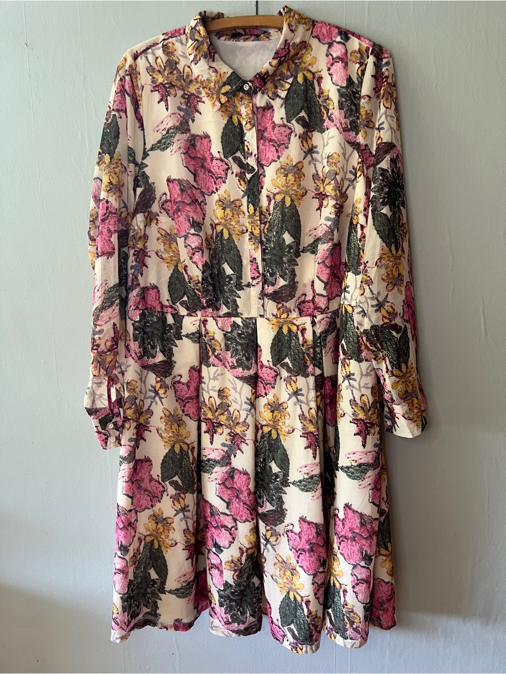 Floral Pink & Cream Long-Sleeve Shirt Dress
